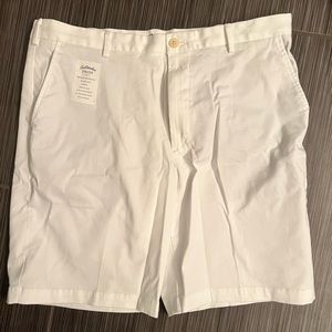 IZOD Saltwater stretch shorts NWT